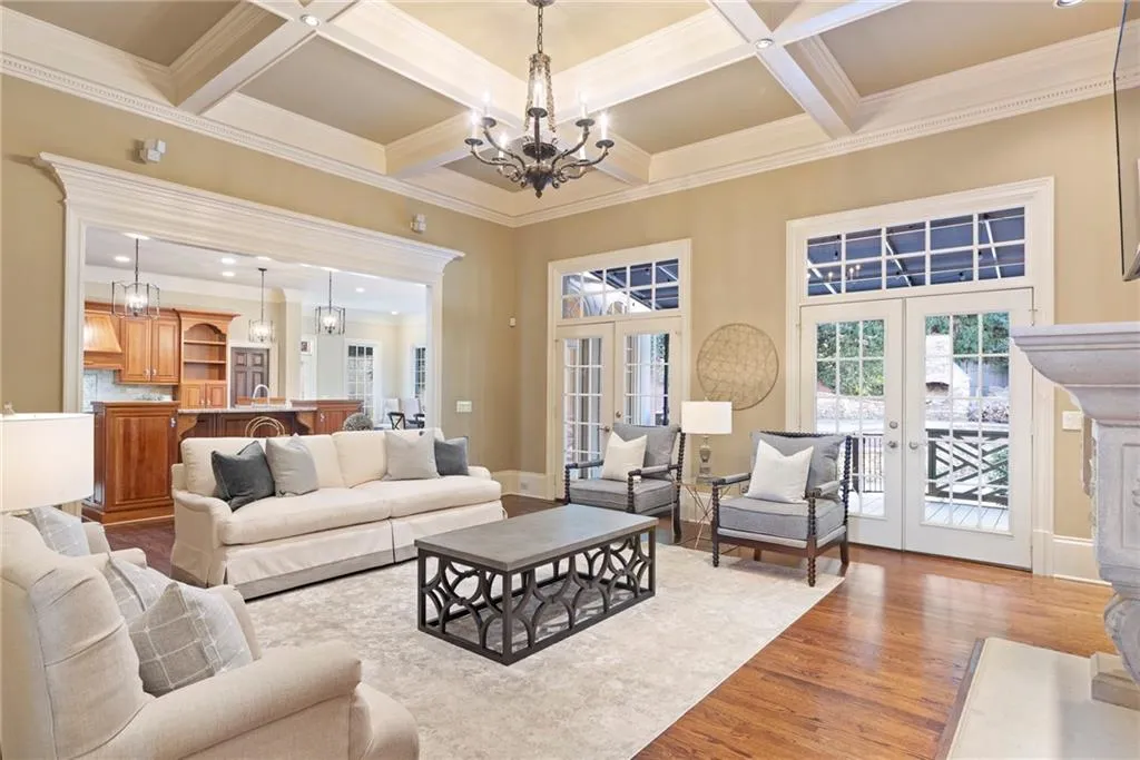 5620 Claire Rose Lane, Sandy Springs, Georgia 30327, 6 Bedrooms Bedrooms, ,5 BathroomsBathrooms,Residential,Sold,5620 Claire Rose Lane,6833976