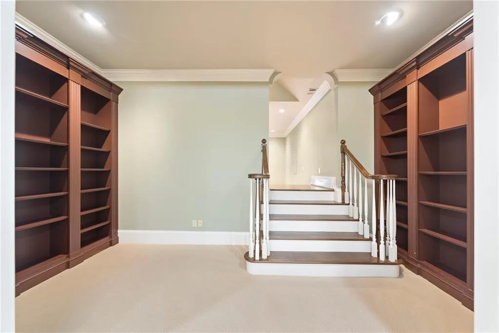 5620 Claire Rose Lane, Sandy Springs, Georgia 30327, 6 Bedrooms Bedrooms, ,5 BathroomsBathrooms,Residential,Sold,5620 Claire Rose Lane,6833976