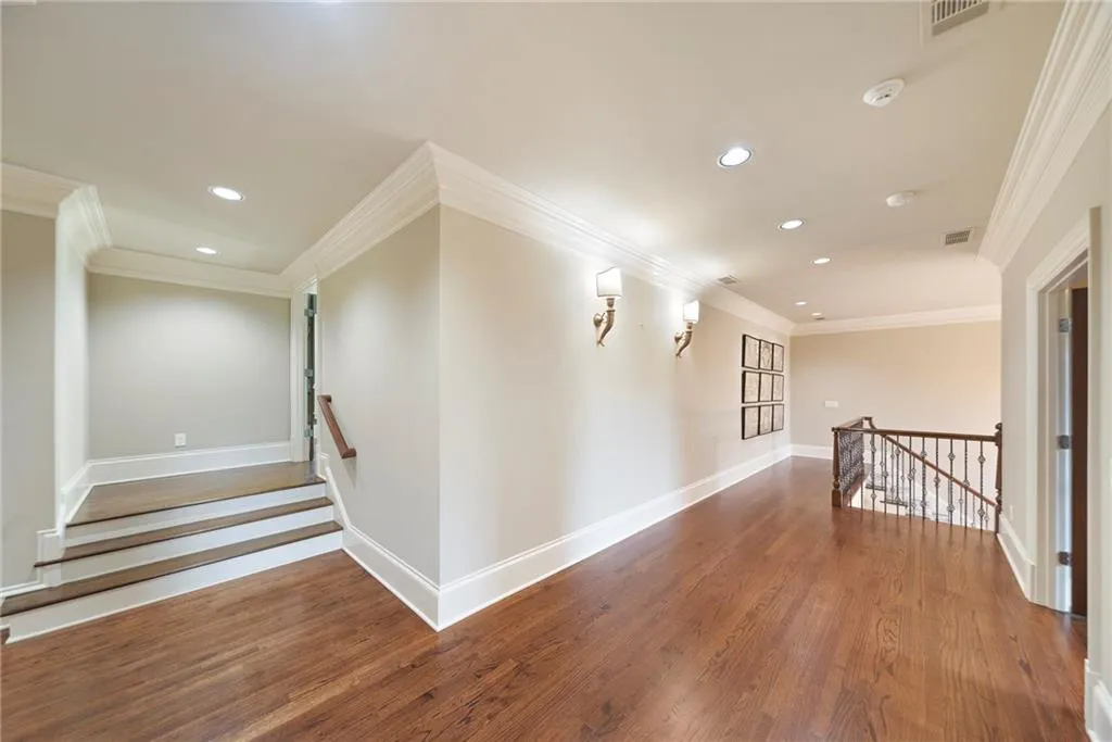 5620 Claire Rose Lane, Sandy Springs, Georgia 30327, 6 Bedrooms Bedrooms, ,5 BathroomsBathrooms,Residential,Sold,5620 Claire Rose Lane,6833976