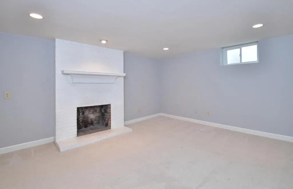 930 River Overlook Court, Atlanta, Georgia 30328, 4 Bedrooms Bedrooms, ,3 BathroomsBathrooms,Residential,Sold,930 River Overlook Court,6526724