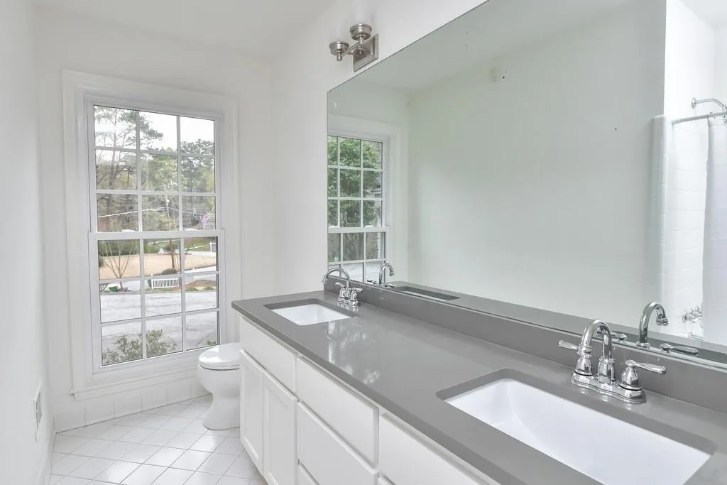 930 River Overlook Court, Atlanta, Georgia 30328, 4 Bedrooms Bedrooms, ,3 BathroomsBathrooms,Residential,Sold,930 River Overlook Court,6526724