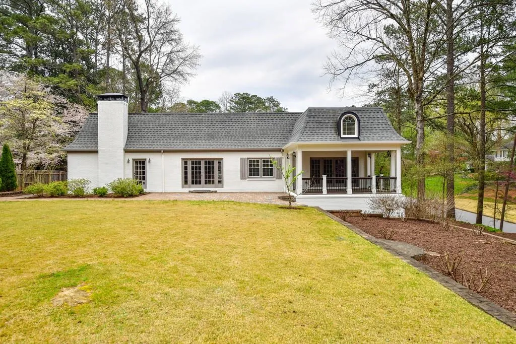 930 River Overlook Court, Atlanta, Georgia 30328, 4 Bedrooms Bedrooms, ,3 BathroomsBathrooms,Residential,Sold,930 River Overlook Court,6526724