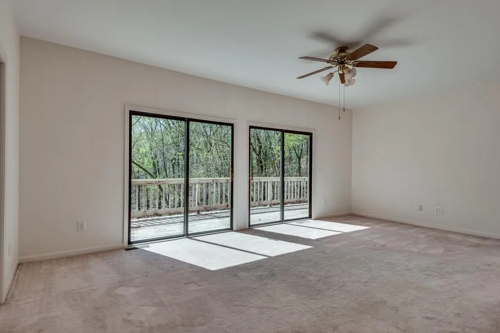 1400 Indian Trail, Sandy Springs, Georgia 30327, 3 Bedrooms Bedrooms, ,3 BathroomsBathrooms,Residential,Sold,1400 Indian Trail,7030081