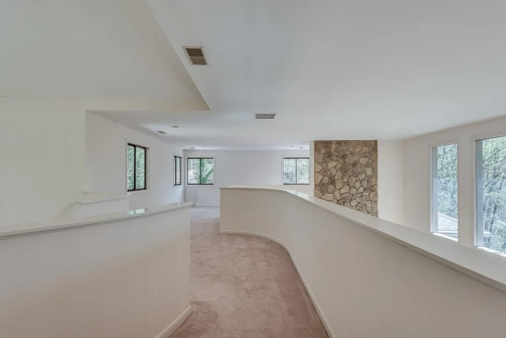 1400 Indian Trail, Sandy Springs, Georgia 30327, 3 Bedrooms Bedrooms, ,3 BathroomsBathrooms,Residential,Sold,1400 Indian Trail,7030081