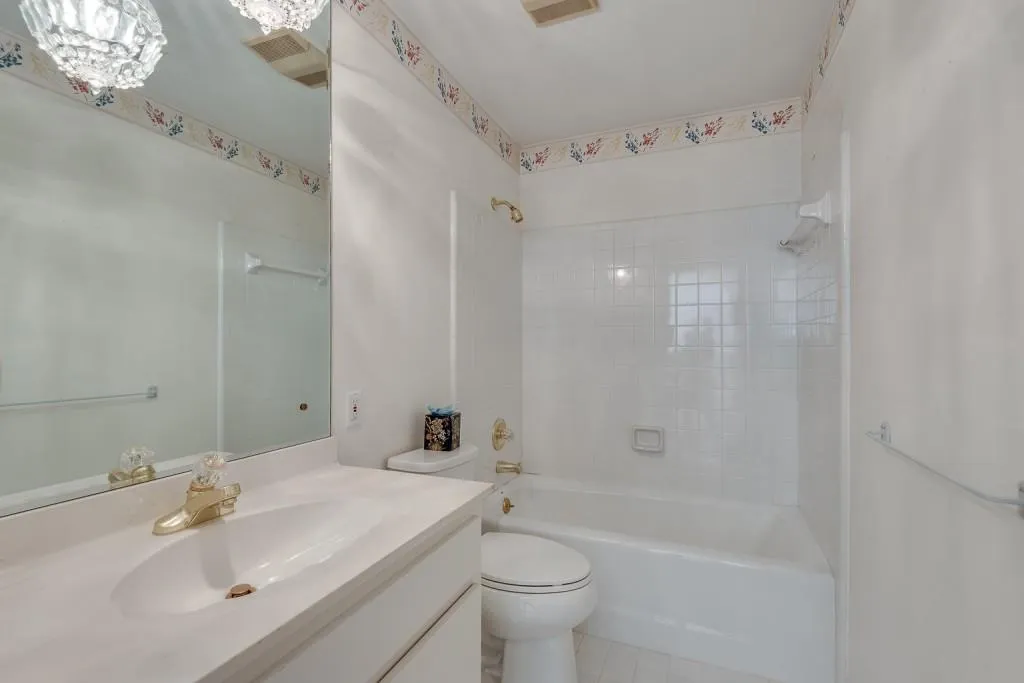1400 Indian Trail, Sandy Springs, Georgia 30327, 3 Bedrooms Bedrooms, ,3 BathroomsBathrooms,Residential,Sold,1400 Indian Trail,7030081