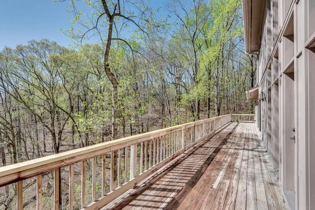 1400 Indian Trail, Sandy Springs, Georgia 30327, 3 Bedrooms Bedrooms, ,3 BathroomsBathrooms,Residential,Sold,1400 Indian Trail,7030081