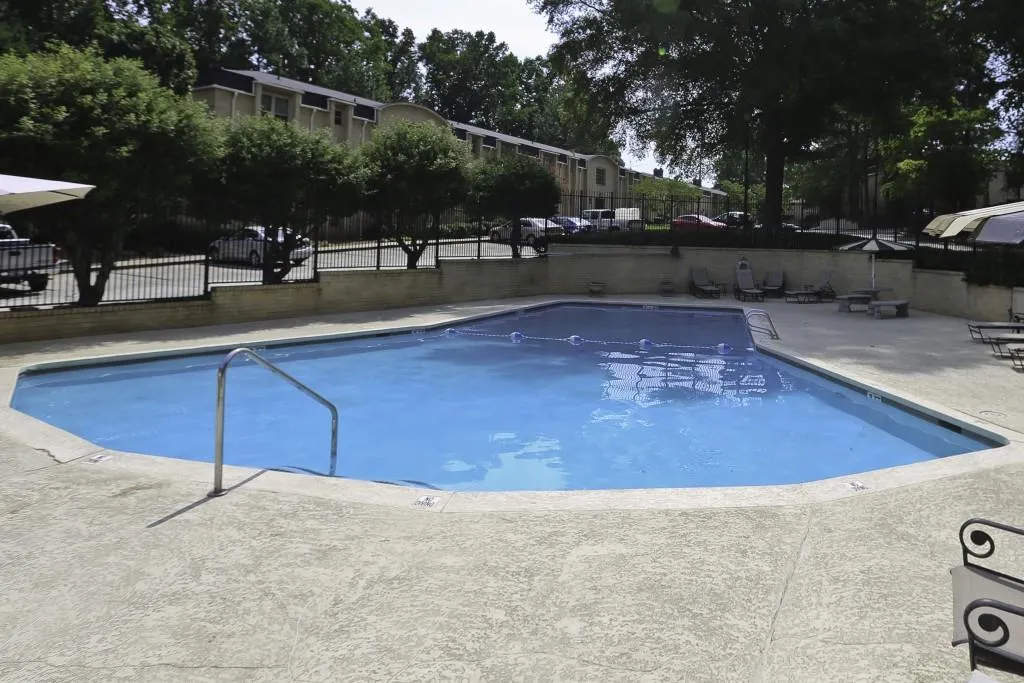 5400 Roswell Road Unit I-4, Atlanta, Georgia 30342, 3 Bedrooms Bedrooms, ,2 BathroomsBathrooms,Residential,Sold,5400 Roswell Road Unit I-4,5725925