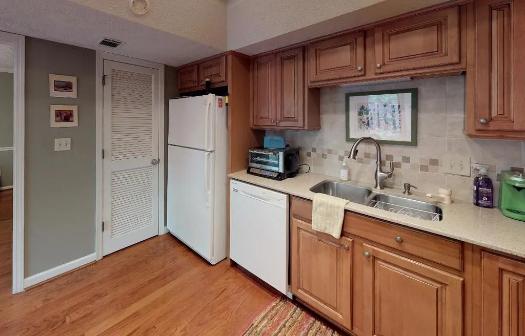 436 The North Chace Ne, Atlanta, Georgia 30328, 3 Bedrooms Bedrooms, ,2 BathroomsBathrooms,Residential,Sold,436 The North Chace Ne,6534648