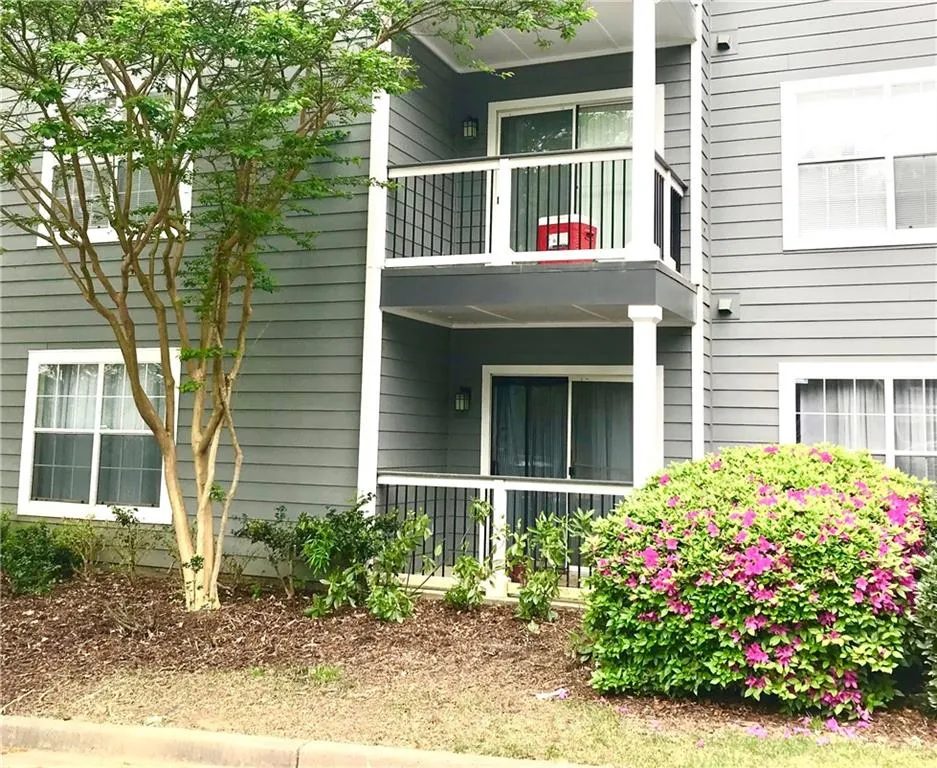 7103 Santa Fe Parkway, Sandy Springs, Georgia 30350, 2 Bedrooms Bedrooms, ,2 BathroomsBathrooms,Residential,Sold,7103 Santa Fe Parkway,6536396