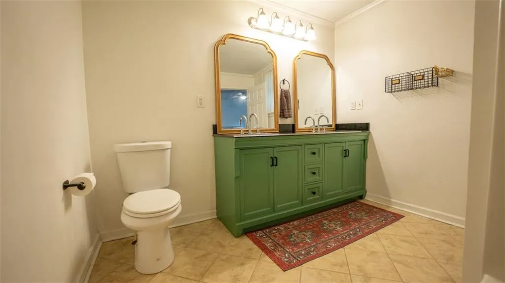 2881 Parrott Avenue Nw, Atlanta, Georgia 30318, 2 Bedrooms Bedrooms, ,2 BathroomsBathrooms,Residential,For Sale,2881 Parrott Avenue Nw,7568713