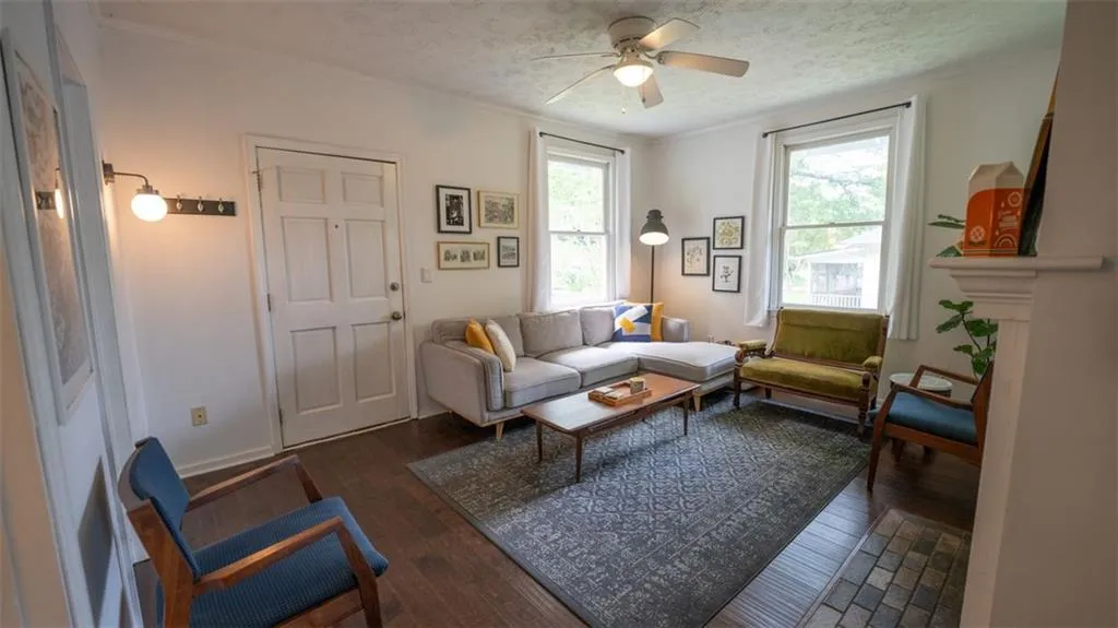 2881 Parrott Avenue Nw, Atlanta, Georgia 30318, 2 Bedrooms Bedrooms, ,2 BathroomsBathrooms,Residential,For Sale,2881 Parrott Avenue Nw,7568713
