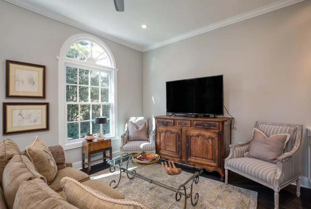 107 Jefferson Circle, Sandy Springs, Georgia 30328, 4 Bedrooms Bedrooms, ,3 BathroomsBathrooms,Residential,Sold,107 Jefferson Circle,6125796