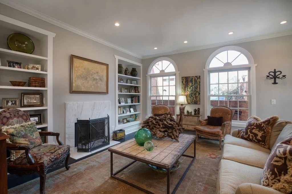 107 Jefferson Circle, Sandy Springs, Georgia 30328, 4 Bedrooms Bedrooms, ,3 BathroomsBathrooms,Residential,Sold,107 Jefferson Circle,6125796