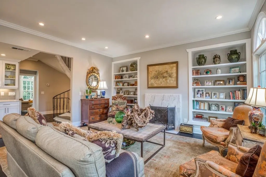 107 Jefferson Circle, Sandy Springs, Georgia 30328, 4 Bedrooms Bedrooms, ,3 BathroomsBathrooms,Residential,Sold,107 Jefferson Circle,6125796