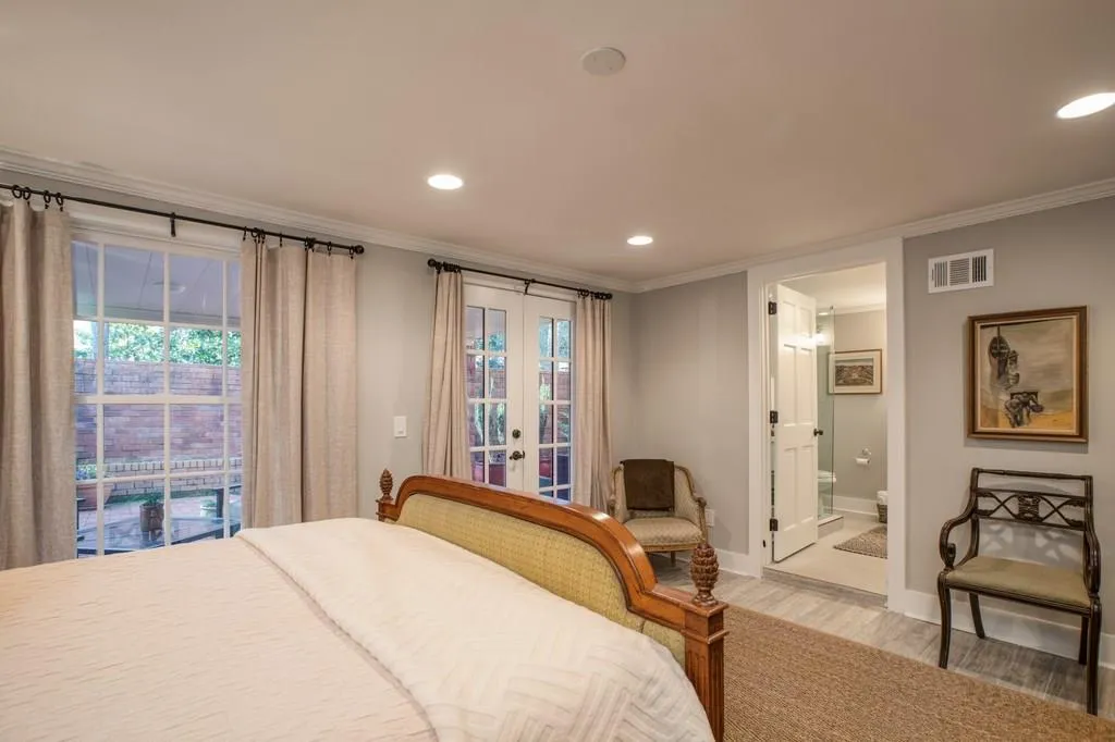 107 Jefferson Circle, Sandy Springs, Georgia 30328, 4 Bedrooms Bedrooms, ,3 BathroomsBathrooms,Residential,Sold,107 Jefferson Circle,6125796