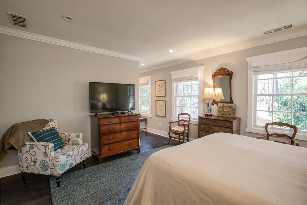 107 Jefferson Circle, Sandy Springs, Georgia 30328, 4 Bedrooms Bedrooms, ,3 BathroomsBathrooms,Residential,Sold,107 Jefferson Circle,6125796