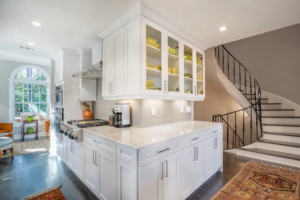 107 Jefferson Circle, Sandy Springs, Georgia 30328, 4 Bedrooms Bedrooms, ,3 BathroomsBathrooms,Residential,Sold,107 Jefferson Circle,6125796