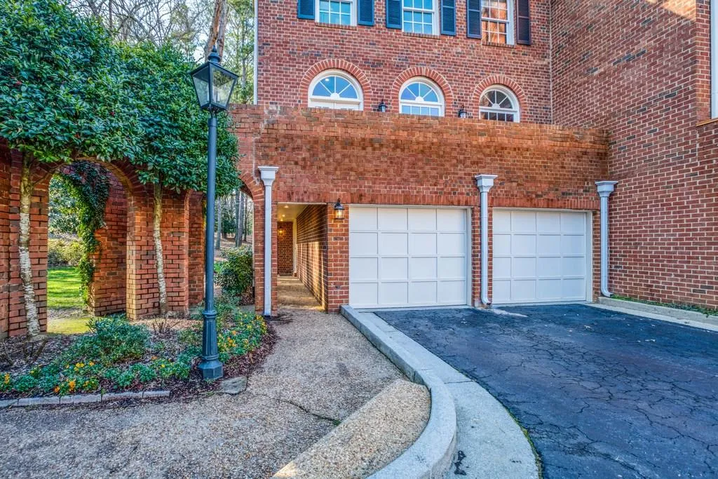 107 Jefferson Circle, Sandy Springs, Georgia 30328, 4 Bedrooms Bedrooms, ,3 BathroomsBathrooms,Residential,Sold,107 Jefferson Circle,6125796