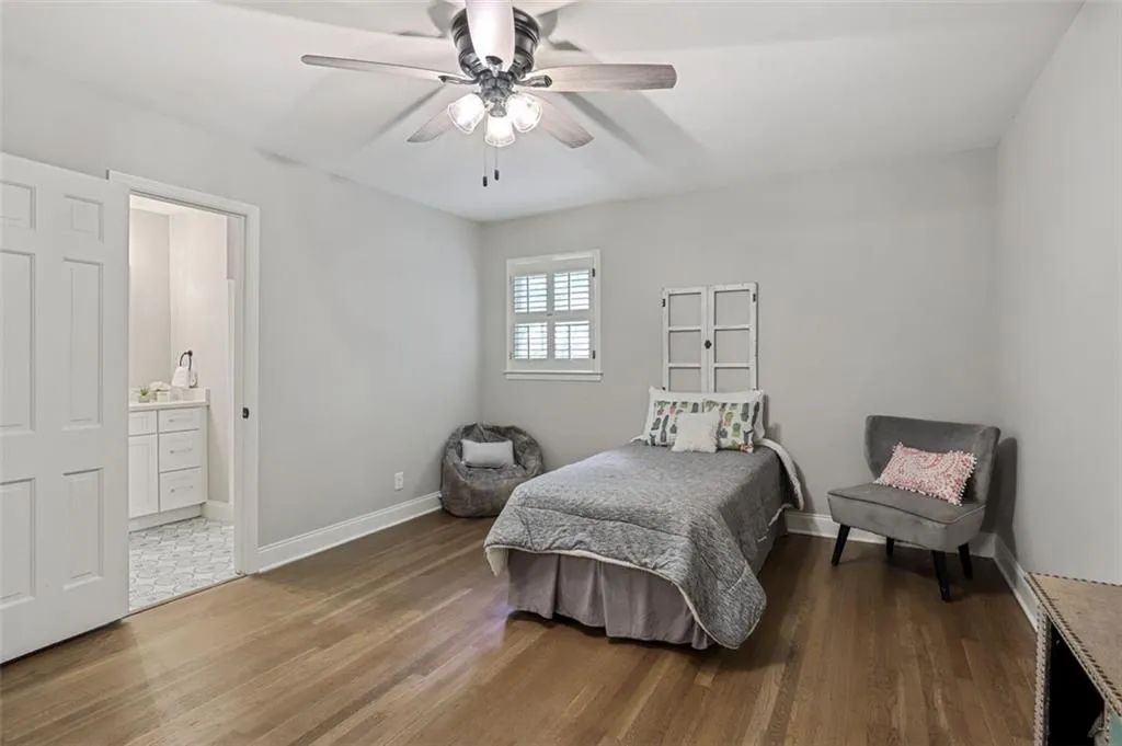 24 Brandon Ridge Drive, Sandy Springs, Georgia 30328, 5 Bedrooms Bedrooms, ,3 BathroomsBathrooms,Residential,Sold,24 Brandon Ridge Drive,7087997