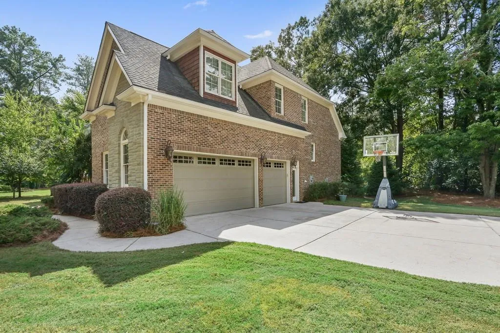 6511 Long Island Drive, Atlanta, Georgia 30328, 6 Bedrooms Bedrooms, ,4 BathroomsBathrooms,Residential,Sold,6511 Long Island Drive,6092106