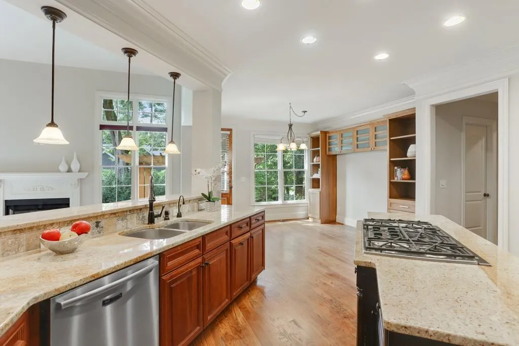 6511 Long Island Drive, Atlanta, Georgia 30328, 6 Bedrooms Bedrooms, ,4 BathroomsBathrooms,Residential,Sold,6511 Long Island Drive,6092106