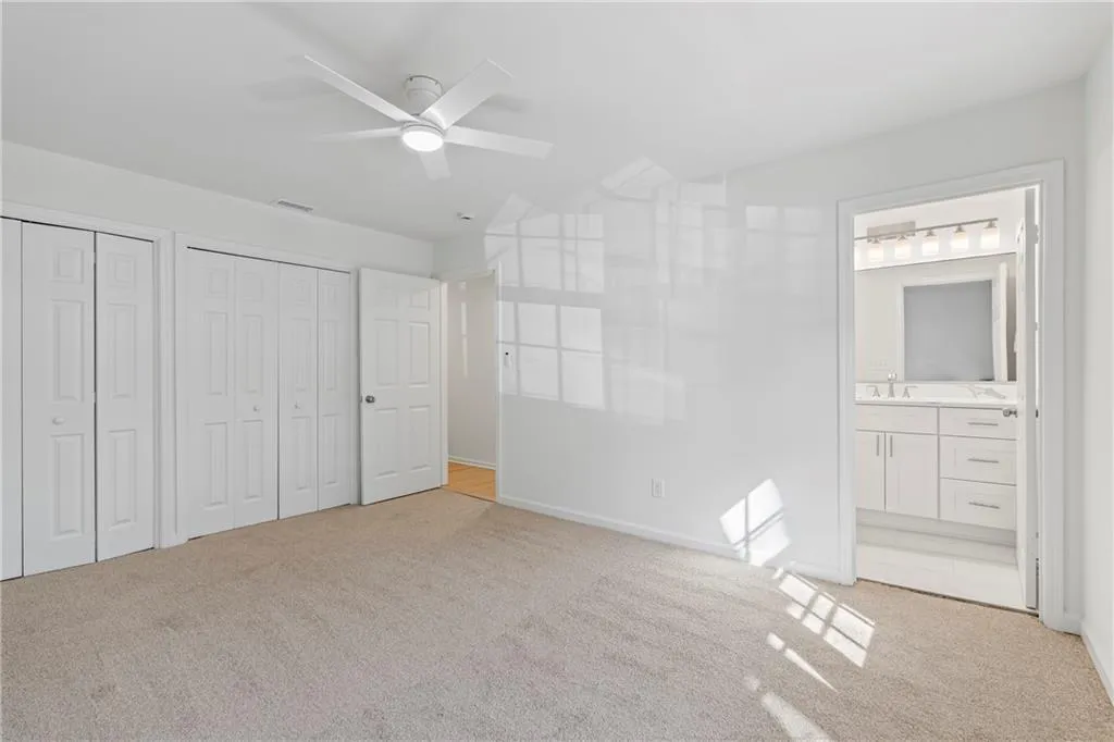 13 Chaumont Square Nw, Atlanta, Georgia 30327, 2 Bedrooms Bedrooms, ,2 BathroomsBathrooms,Residential,For Sale,13 Chaumont Square Nw,7664977