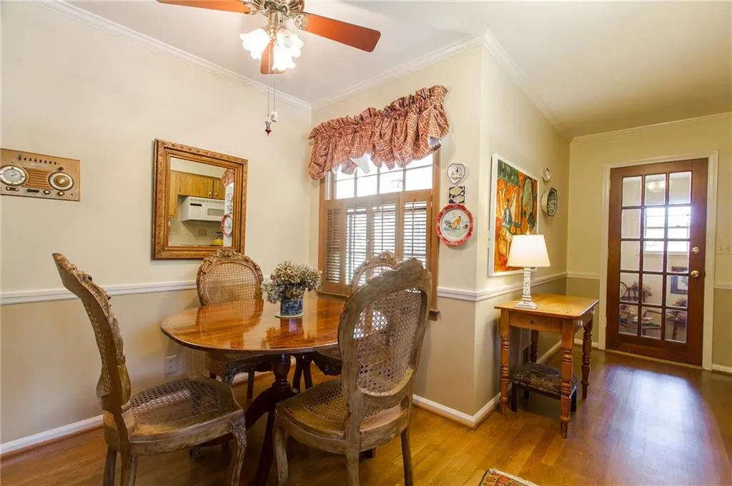 780 Starlight Lane, Atlanta, Georgia 30342, 4 Bedrooms Bedrooms, ,3 BathroomsBathrooms,Residential,Sold,780 Starlight Lane,5606674