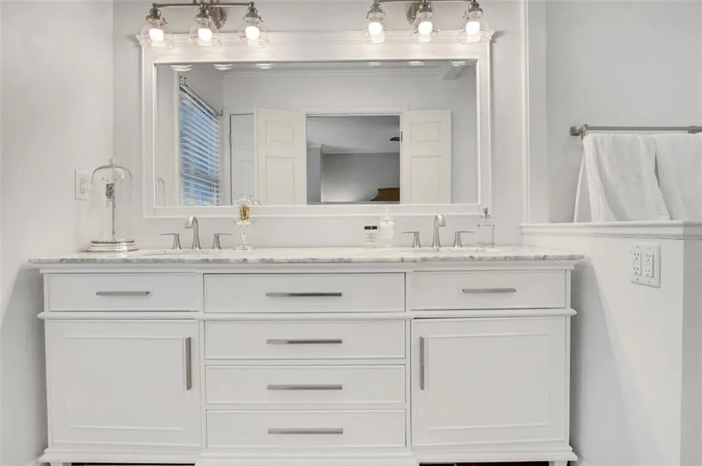 210 Brantley Road, Atlanta, Georgia 30350, 3 Bedrooms Bedrooms, ,3 BathroomsBathrooms,Residential,Sold,210 Brantley Road,6950679 210 Brantley Road, Atlanta, Georgia 30350, 3 Bedrooms Bedrooms, ,3 BathroomsBathrooms,Residential,Sold,210 Brantley Road,6950679