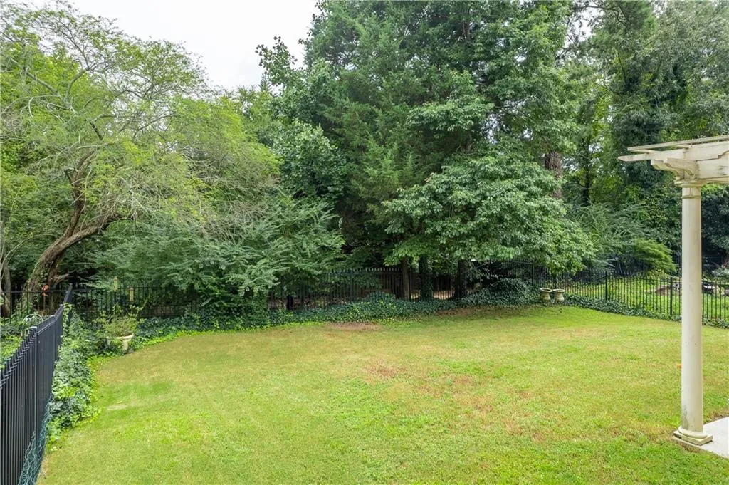 440 Wembley Circle, Sandy Springs, Georgia 30328, 3 Bedrooms Bedrooms, ,3 BathroomsBathrooms,Residential,Sold,440 Wembley Circle,6941691