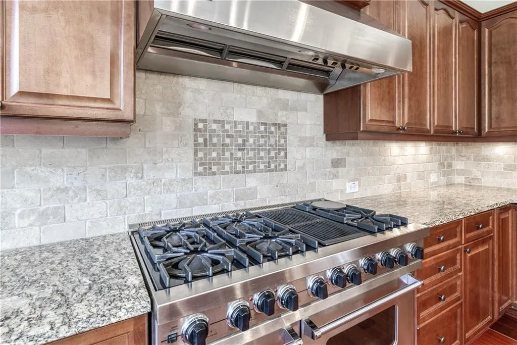 440 Wembley Circle, Sandy Springs, Georgia 30328, 3 Bedrooms Bedrooms, ,3 BathroomsBathrooms,Residential,Sold,440 Wembley Circle,6941691