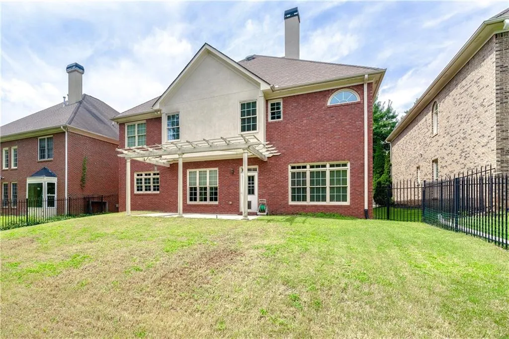 440 Wembley Circle, Sandy Springs, Georgia 30328, 3 Bedrooms Bedrooms, ,3 BathroomsBathrooms,Residential,Sold,440 Wembley Circle,6941691