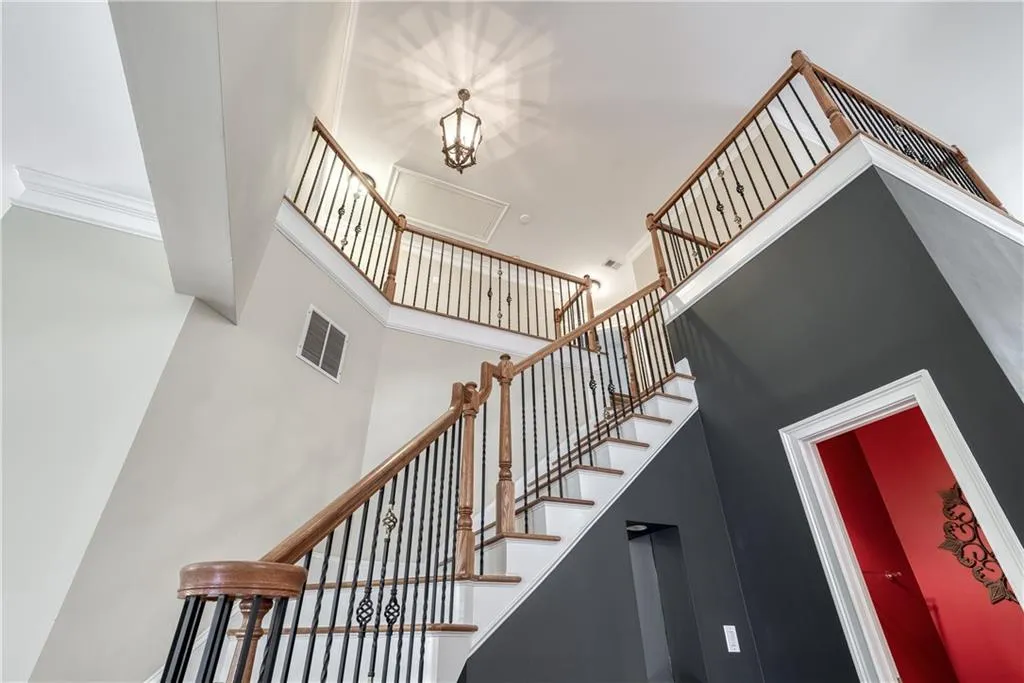 440 Wembley Circle, Sandy Springs, Georgia 30328, 3 Bedrooms Bedrooms, ,3 BathroomsBathrooms,Residential,Sold,440 Wembley Circle,6941691