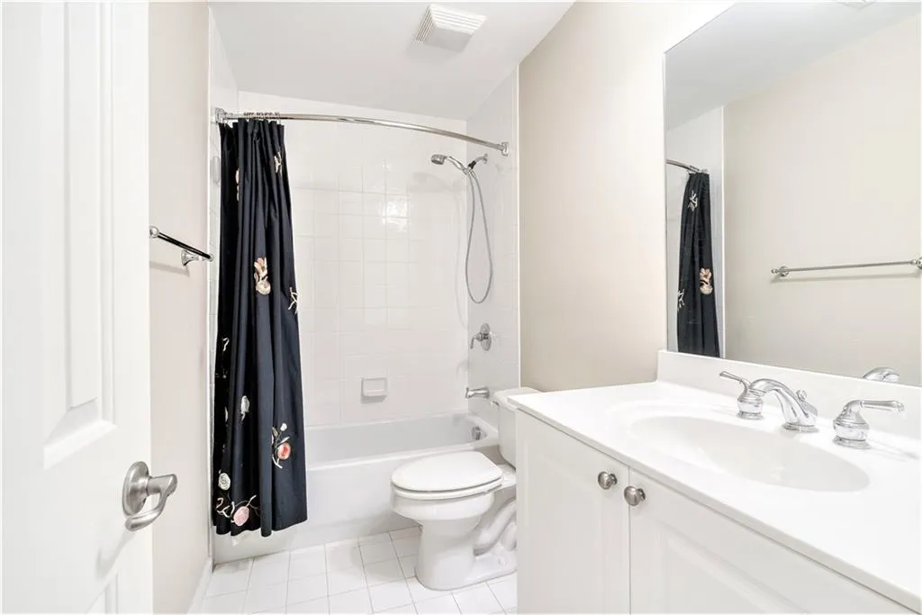 440 Wembley Circle, Sandy Springs, Georgia 30328, 3 Bedrooms Bedrooms, ,3 BathroomsBathrooms,Residential,Sold,440 Wembley Circle,6941691