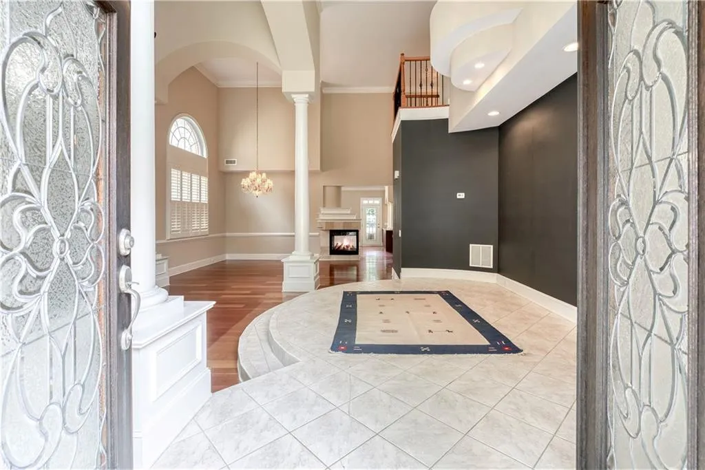 440 Wembley Circle, Sandy Springs, Georgia 30328, 3 Bedrooms Bedrooms, ,3 BathroomsBathrooms,Residential,Sold,440 Wembley Circle,6941691