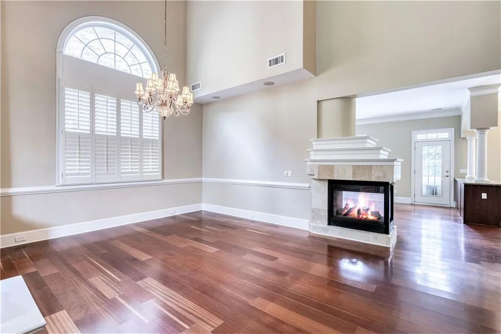 440 Wembley Circle, Sandy Springs, Georgia 30328, 3 Bedrooms Bedrooms, ,3 BathroomsBathrooms,Residential,Sold,440 Wembley Circle,6941691