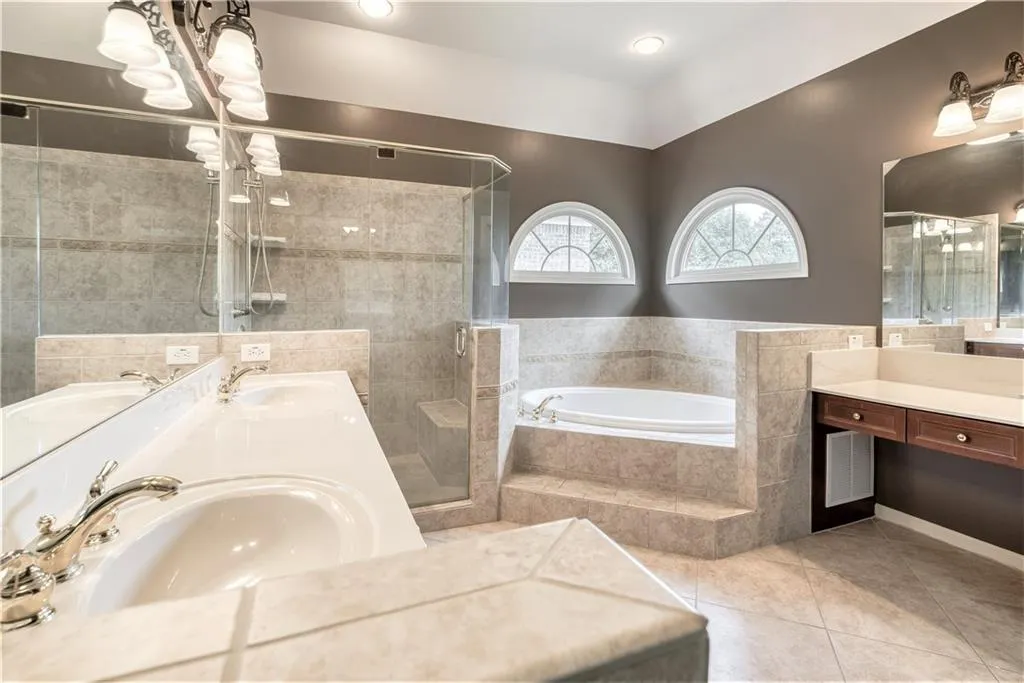 440 Wembley Circle, Sandy Springs, Georgia 30328, 3 Bedrooms Bedrooms, ,3 BathroomsBathrooms,Residential,Sold,440 Wembley Circle,6941691