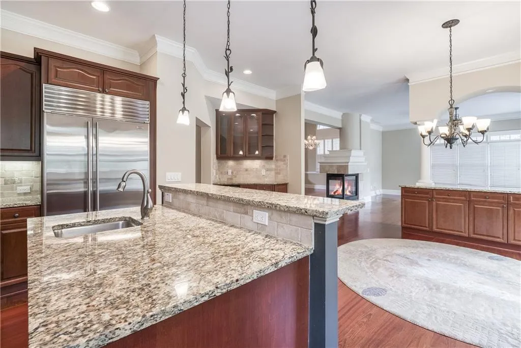 440 Wembley Circle, Sandy Springs, Georgia 30328, 3 Bedrooms Bedrooms, ,3 BathroomsBathrooms,Residential,Sold,440 Wembley Circle,6941691