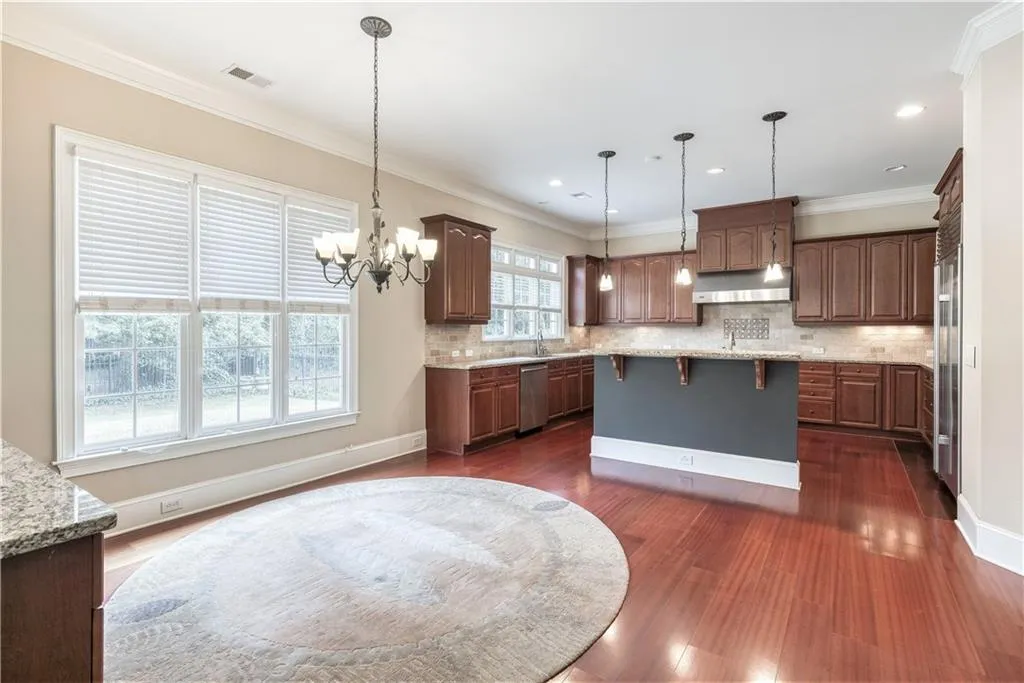 440 Wembley Circle, Sandy Springs, Georgia 30328, 3 Bedrooms Bedrooms, ,3 BathroomsBathrooms,Residential,Sold,440 Wembley Circle,6941691