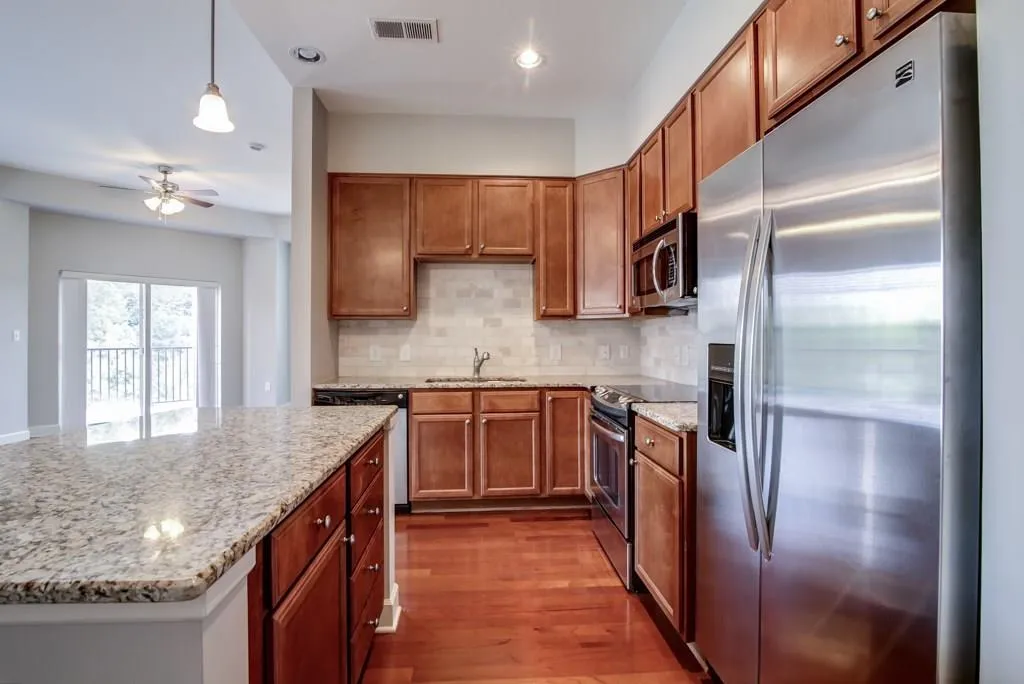 200 River Vista Drive Unit 708, Atlanta, Georgia 30339, 2 Bedrooms Bedrooms, ,2 BathroomsBathrooms,Residential,Sold,200 River Vista Drive Unit 708,5734347