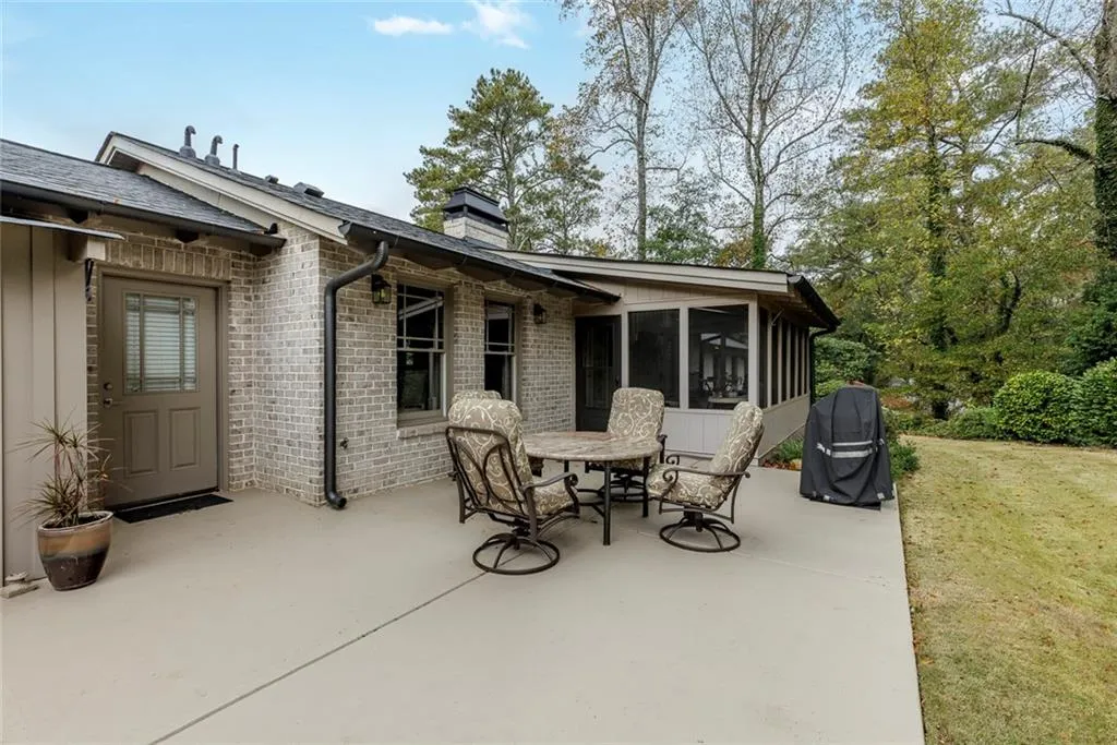 6335 Cherry Tree Lane, Sandy Springs, Georgia 30328, 3 Bedrooms Bedrooms, ,2 BathroomsBathrooms,Residential,For Sale,6335 Cherry Tree Lane,7672908