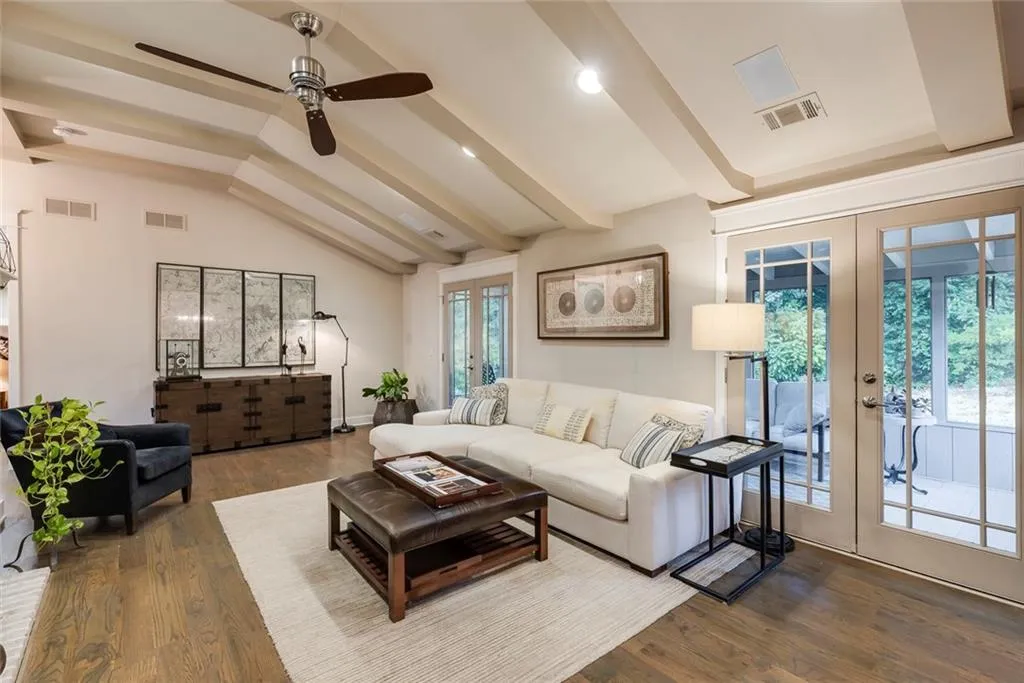 6335 Cherry Tree Lane, Sandy Springs, Georgia 30328, 3 Bedrooms Bedrooms, ,2 BathroomsBathrooms,Residential,For Sale,6335 Cherry Tree Lane,7672908