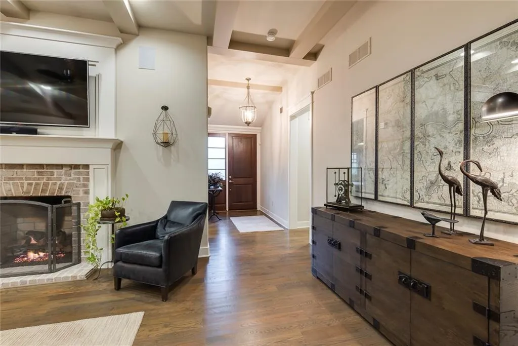 6335 Cherry Tree Lane, Sandy Springs, Georgia 30328, 3 Bedrooms Bedrooms, ,2 BathroomsBathrooms,Residential,For Sale,6335 Cherry Tree Lane,7672908