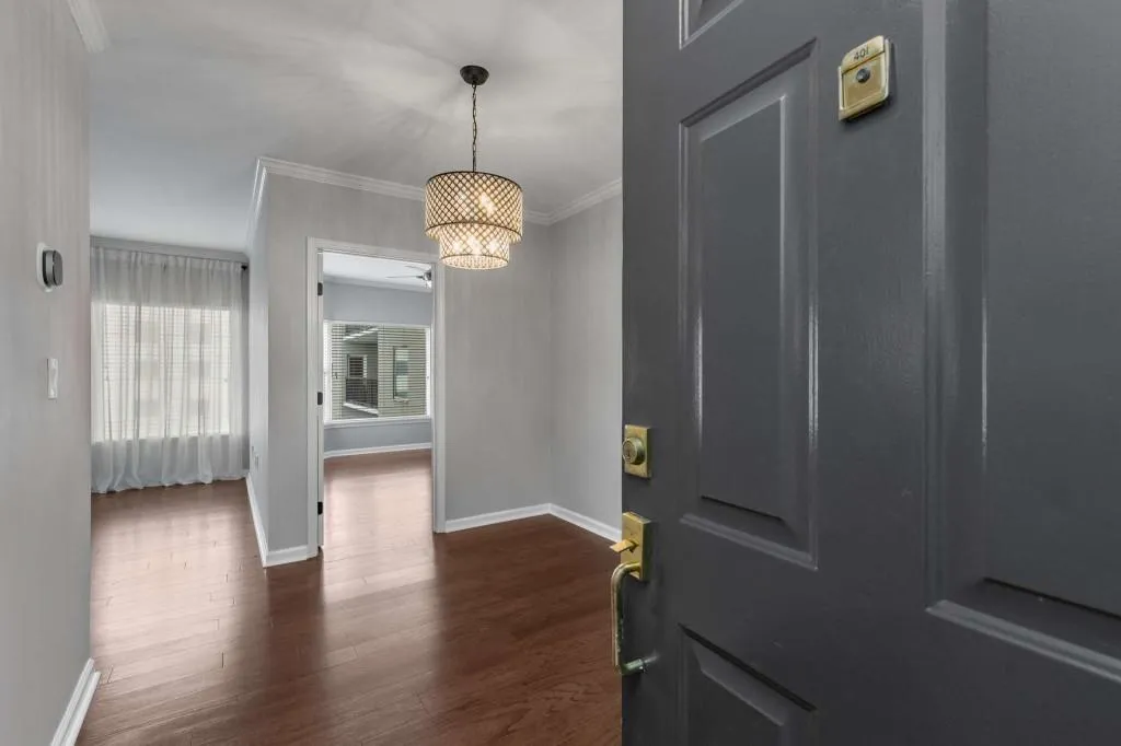 275 13th Street Ne Unit 401, Atlanta, Georgia 30309, 2 Bedrooms Bedrooms, ,2 BathroomsBathrooms,Residential,For Sale,275 13th Street Ne Unit 401,7618160