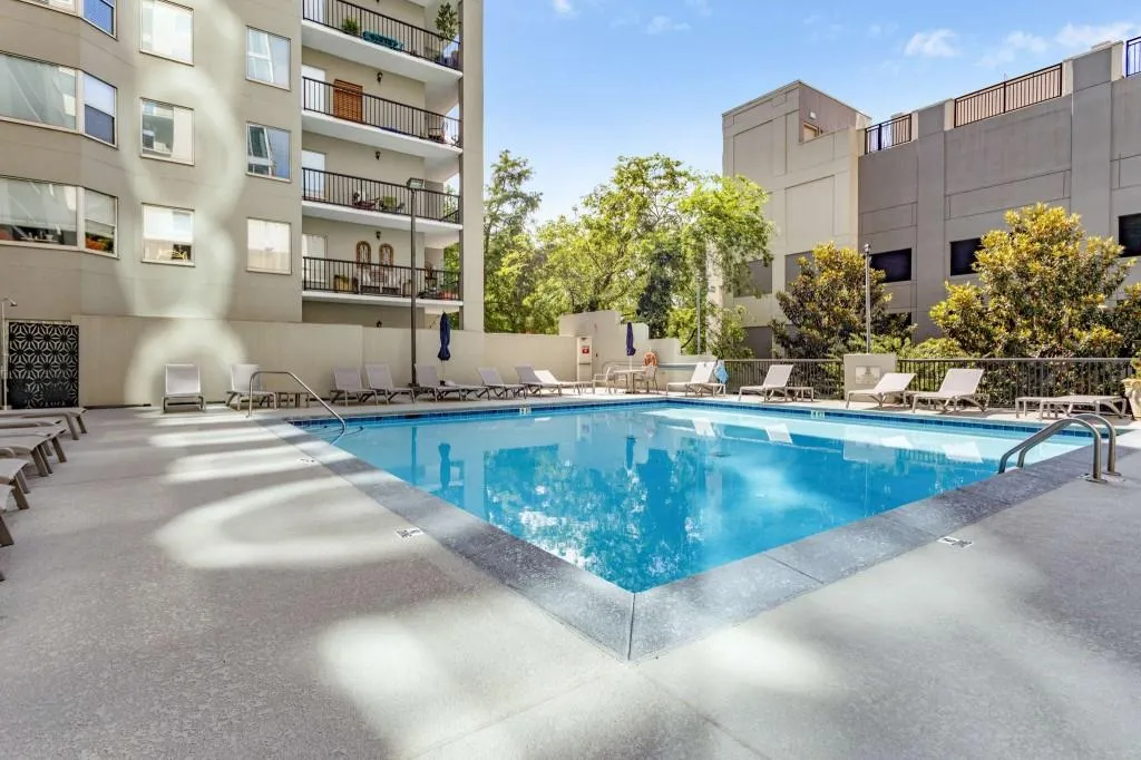 275 13th Street Ne Unit 401, Atlanta, Georgia 30309, 2 Bedrooms Bedrooms, ,2 BathroomsBathrooms,Residential,For Sale,275 13th Street Ne Unit 401,7618160