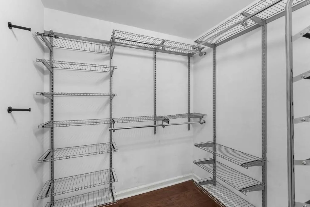275 13th Street Ne Unit 401, Atlanta, Georgia 30309, 2 Bedrooms Bedrooms, ,2 BathroomsBathrooms,Residential,For Sale,275 13th Street Ne Unit 401,7618160