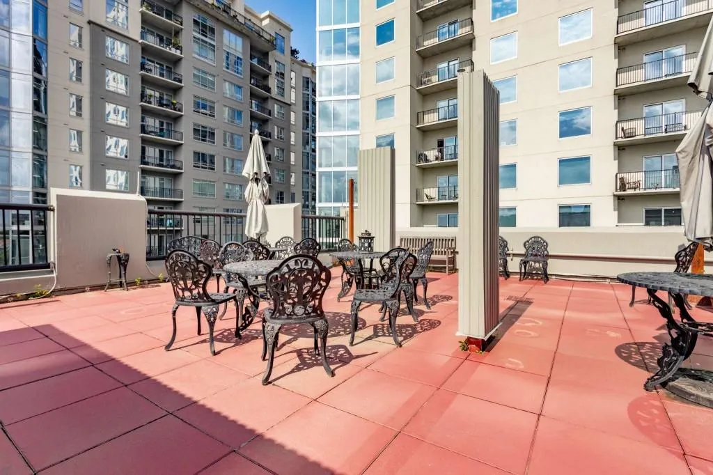 275 13th Street Ne Unit 401, Atlanta, Georgia 30309, 2 Bedrooms Bedrooms, ,2 BathroomsBathrooms,Residential,For Sale,275 13th Street Ne Unit 401,7618160