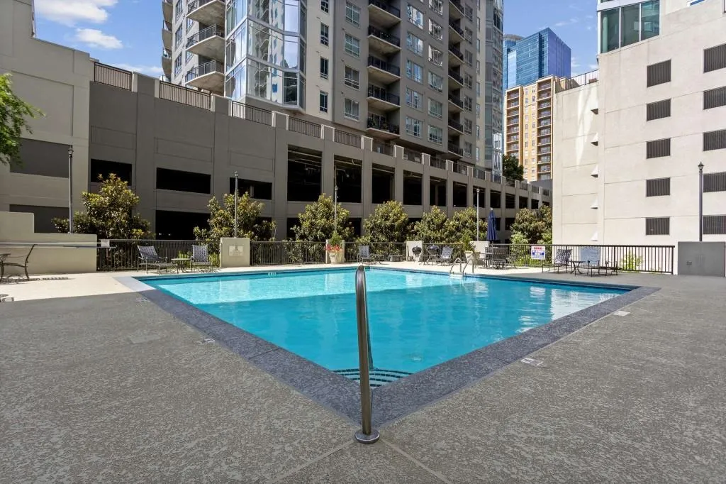 275 13th Street Ne Unit 401, Atlanta, Georgia 30309, 2 Bedrooms Bedrooms, ,2 BathroomsBathrooms,Residential,For Sale,275 13th Street Ne Unit 401,7618160