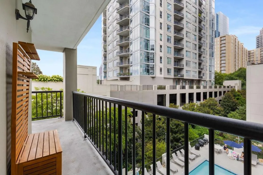 275 13th Street Ne Unit 401, Atlanta, Georgia 30309, 2 Bedrooms Bedrooms, ,2 BathroomsBathrooms,Residential,For Sale,275 13th Street Ne Unit 401,7618160