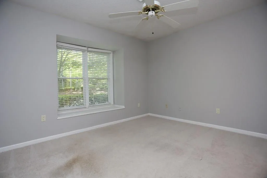 308 Hollyfax Circle Unit 308, Sandy Springs, Georgia 30328, 2 Bedrooms Bedrooms, ,2 BathroomsBathrooms,Residential,Sold,308 Hollyfax Circle Unit 308,5686703