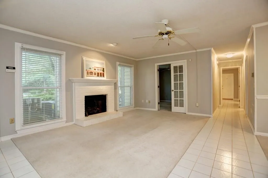 308 Hollyfax Circle Unit 308, Sandy Springs, Georgia 30328, 2 Bedrooms Bedrooms, ,2 BathroomsBathrooms,Residential,Sold,308 Hollyfax Circle Unit 308,5686703